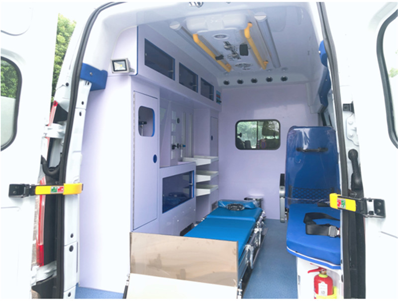 福特V362汽油中軸中頂監護型救護車內飾圖片 (2).jpg